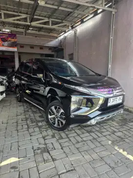 XPANDER SPORT A/T 2018 KM LOW FULL SET