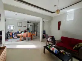 Dijual Cepat Rumah Siap Huni di Batununggal Indah Harga Hitung Tanah