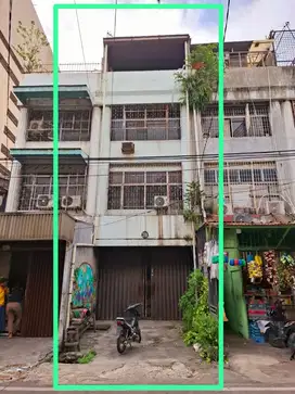 Ruko 3,5 Lantai. Dekat Jalan Utama & Perkantoran di Jl. Kesehatan, Jkt