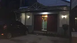 Di Jual RUMAH pinggir Jl DEWI SARTIKA Cawang JakTim