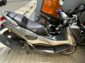 DIJUAL NMAX OLD 2018 PLAT DAERAH (E)