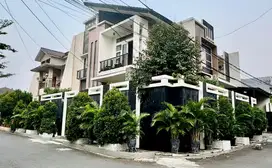 Rumah Bagus dan Mewah Modren di Pulomas Barat