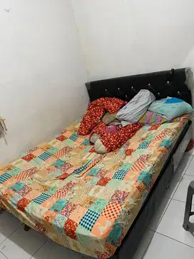 Kasur + Dipan ukuran 160 x 200 cm Queen