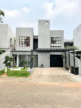 DIJUAL RUMAH ESTETIK DI CLUSTER PREMIUM- JAKARTA SELATAN