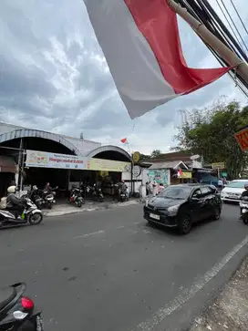 Dijual Rumah Usaha + Rumah Kos Aktif di Poros Jl. Sigura - gura Malang