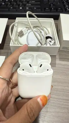Airpods gen 2 ex ibox with charging case