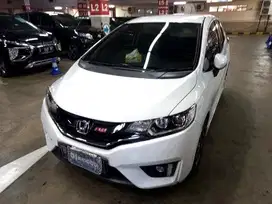 DP Rendah  9JT Honda Jazz 1.5 RS Bensin-AT 2016 Putih