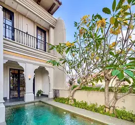 Dijual Rumah Mewah Modern Classic di Veteran Bintaro Jakarta Selatan