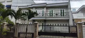 DIJUAL RUMAH MEWAH PULOMAS BARAT LT 419 LB 350 STRATEGIS FURNISHED