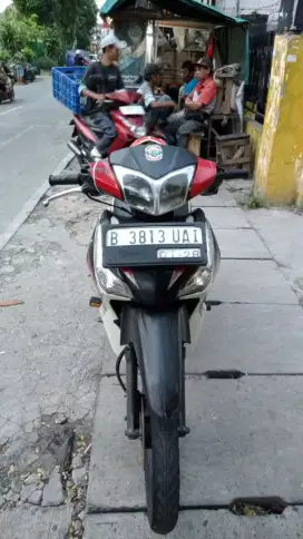 supra 125 fi helm in 2013 mesin sehat body bagus