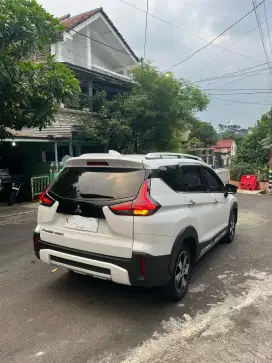 Xpander Cross Premium AT 2022