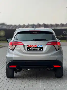 Honda HRV E CVT NIK 2020 SILVER HR-V MINT CONDITION