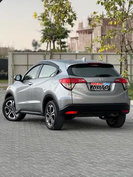 Honda HRV E CVT NIK 2020 SILVER HR-V MINT CONDITION