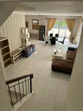 DI SEWAKAN RUMAH CAJUPUTI DE PARK BSD GAK SAMPAI 200JT