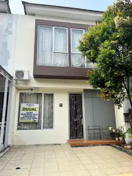 Dijual Rumah  Dekat Stasiun Jurang Mangu