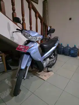 Yamaha Jupiter Biru
