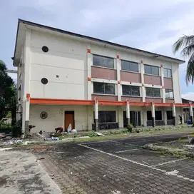 Murah! Gedung dan Gudang Strategis Dekat Exit tol Pasirkoja Bandung