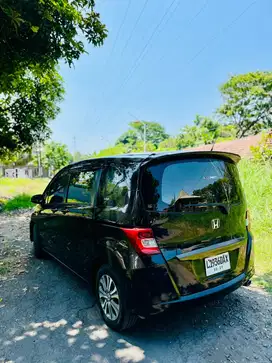 Honda Freed 2012 Bensin