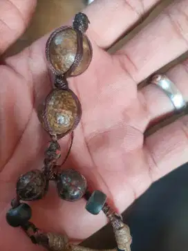 Batu munta besi