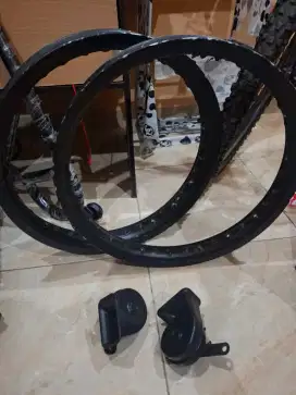 Velg rossi & klakson keong hella