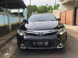 New Toyota Camry Tipe V 2.5 Automatic AT Facelift hitam 2017  murah