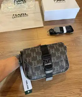 TAS SELEMPANG KARL LAGERFELD// HARGA NETT NO NEGO!!