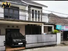 Dijual Rumah Dengan Bonus Kios Dua Unit di Pekayon Bekasi