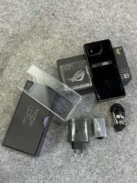 Asus Rog Phone 8 12/256 fullset like new