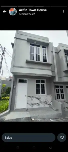 Dijual rumah 2 lantai 5 menit dr halte busway Pramuka
