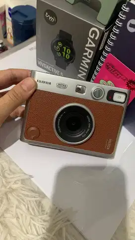 Kamera Instax Fujifilm Mini Evo Hybrid (bisa print polaroid dari hp)