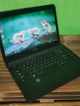 laptop Toshiba Satelite Core i3-2370M Ram 4GB layar 14in Vga Radeon