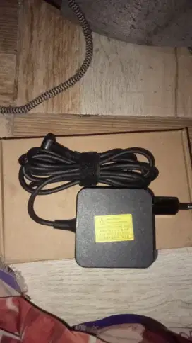 charger laptop Asus X441