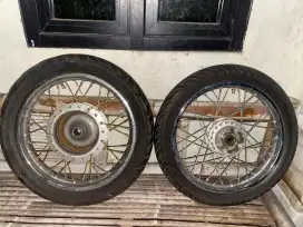 Jual velg, tromol, dan jari jari bekas Vario karbu 110 CC