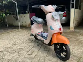 Sepeda listrik / Selis Uwinfly