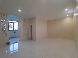 (SALE) RUMAH SINGGASANA, BANDUNG, RENOV BARU, LUAS , DEKAT TOL (NEGO)