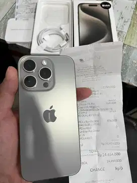Iphone 15 pro 256 resmi super istimewah fullset mulus original net aja