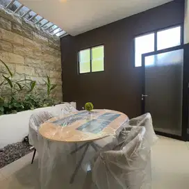 dekat al azhar ringroad utara rumah full furnish di jl palagan sleman