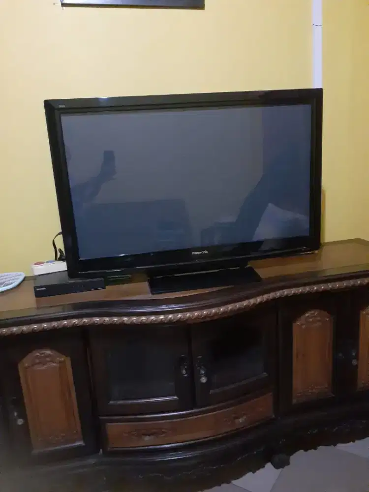 Dijual TV merek Panasonic 42 inch