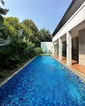 Rumah Dijual Cipete - Kemang Area. Mewah, Rasa Villa Dalam Komplek