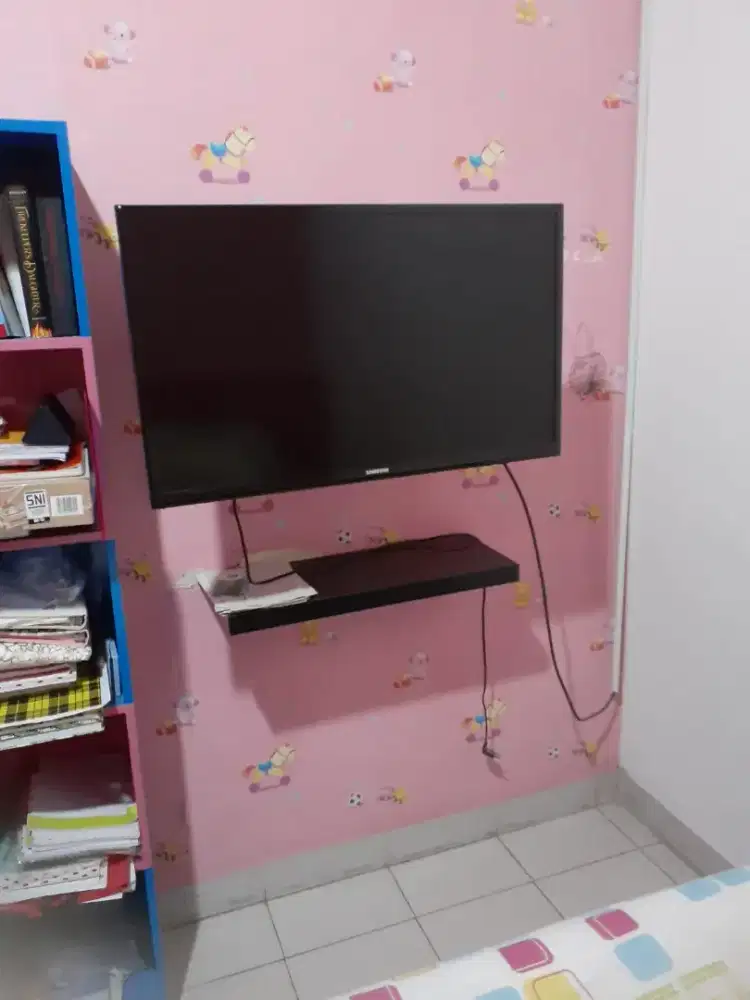 Dijual TV Merek Samsung 21 inch