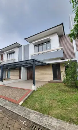 Dijual rumah desain American classic di puri Bintaro Jaya sektor 9