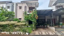 Rumah Super Asri di Kawasan Elite
