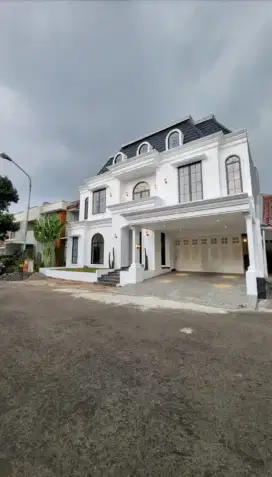 Dijual rumah siap huni desain American di puri Bintaro Jaya sektor 9