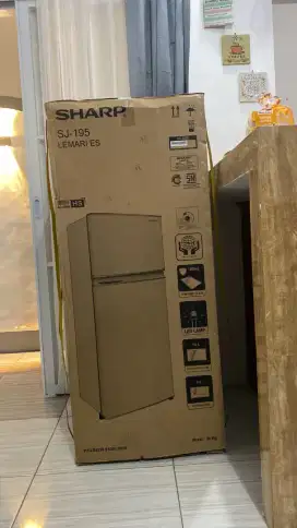 Kulkas Sharp SJ 195
