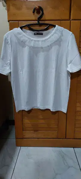 Atasan wanita Zara renda putih, LD 100 Panjang 55