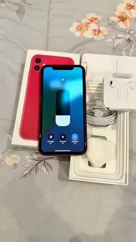 Dijual Iphone 11 Red 128GB Mulus Lengkap Terdaftar