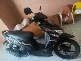 Vario old 2010 hitam
