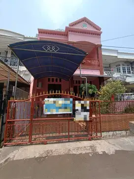 Dijual rumah 2 lantai di Kelapa gading Jakarta utara  jalan Kelapa