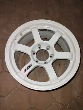 Jual velg R18 Pajero