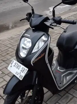 HONDA GENIO CBS ISS 2023 KM 20rb